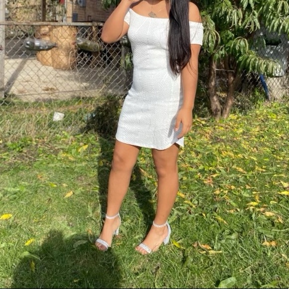 White dress🥰 - Picture 2 of 2